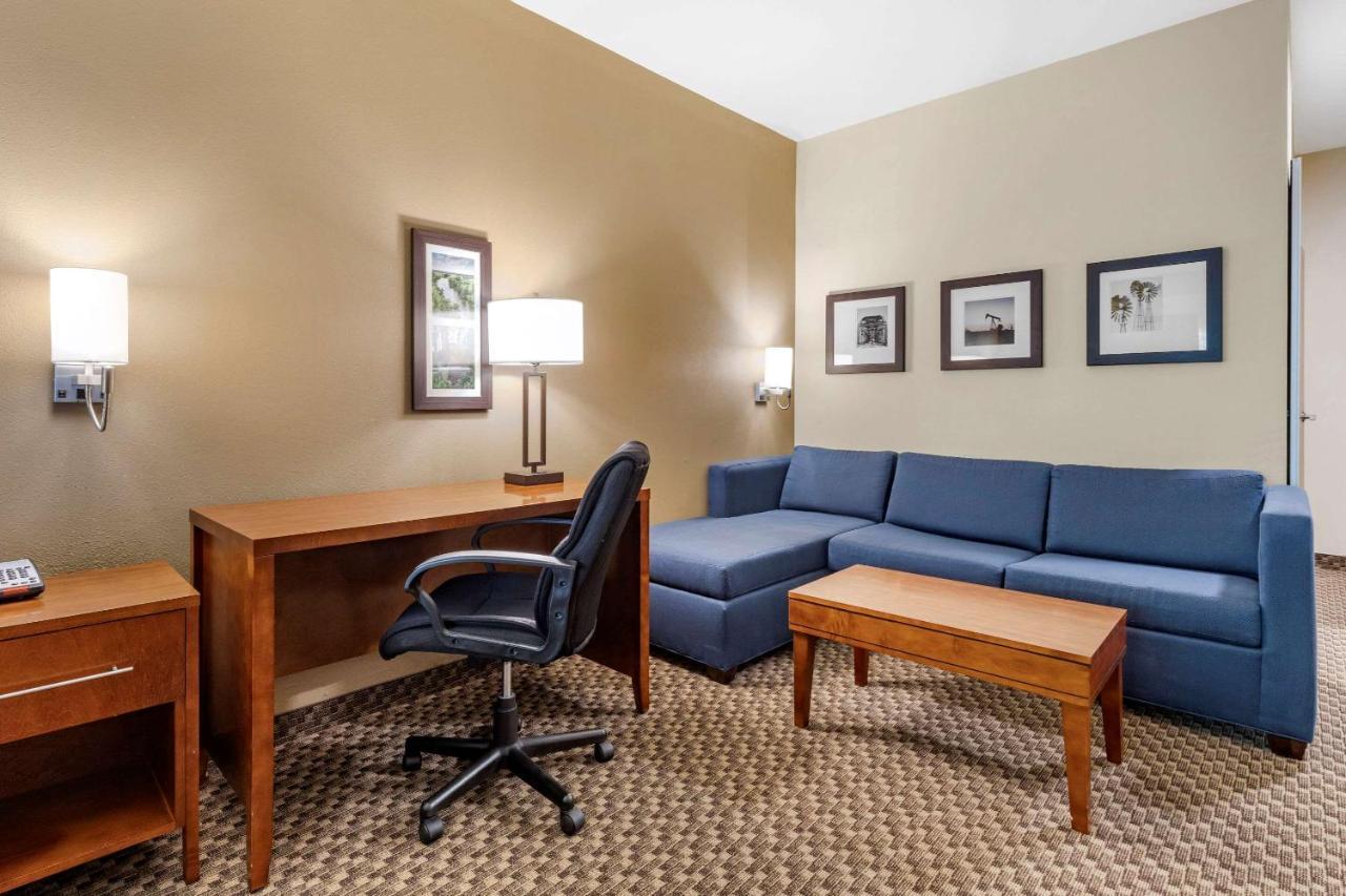 Comfort Suites Lufkin Buitenkant foto