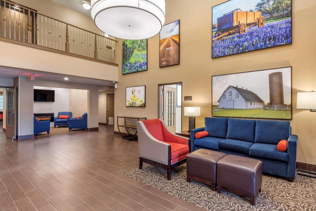 Comfort Suites Lufkin Buitenkant foto