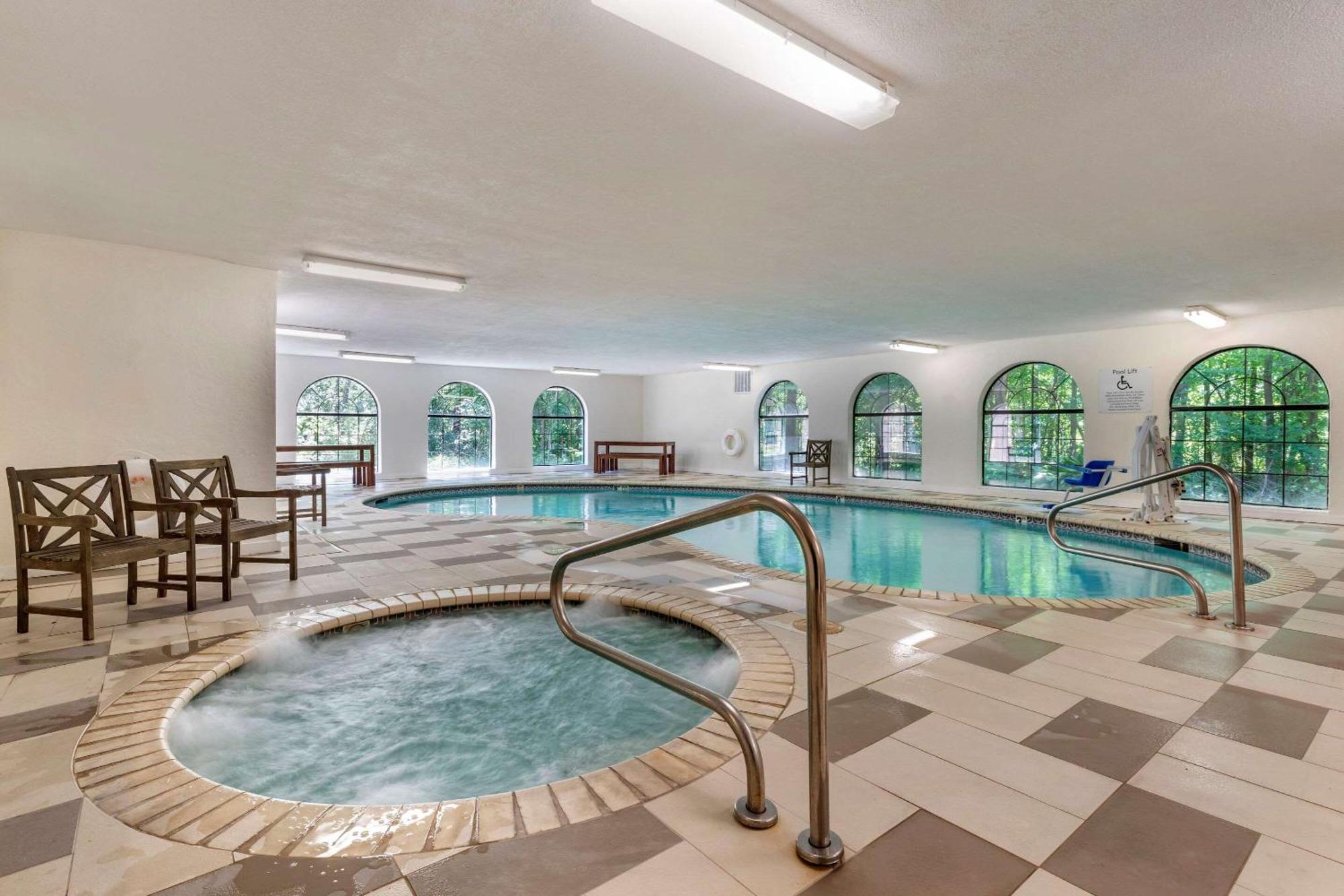 Comfort Suites Lufkin Buitenkant foto