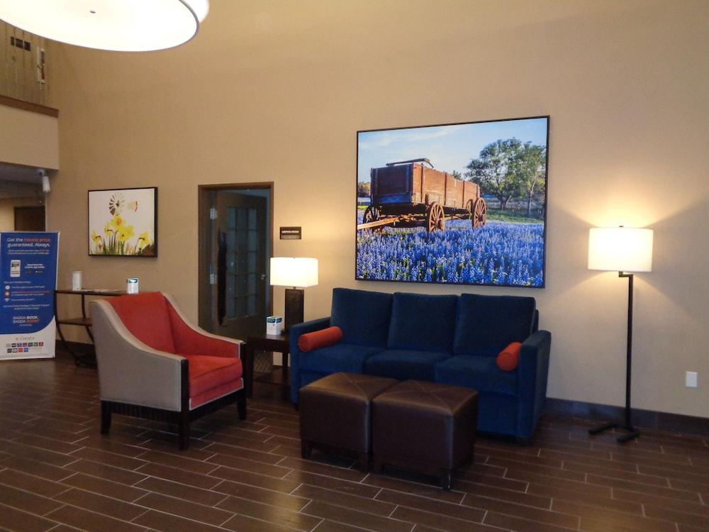 Comfort Suites Lufkin Buitenkant foto