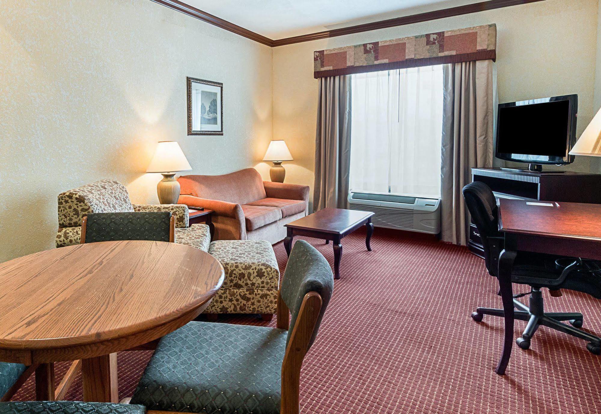 Comfort Suites Lufkin Buitenkant foto